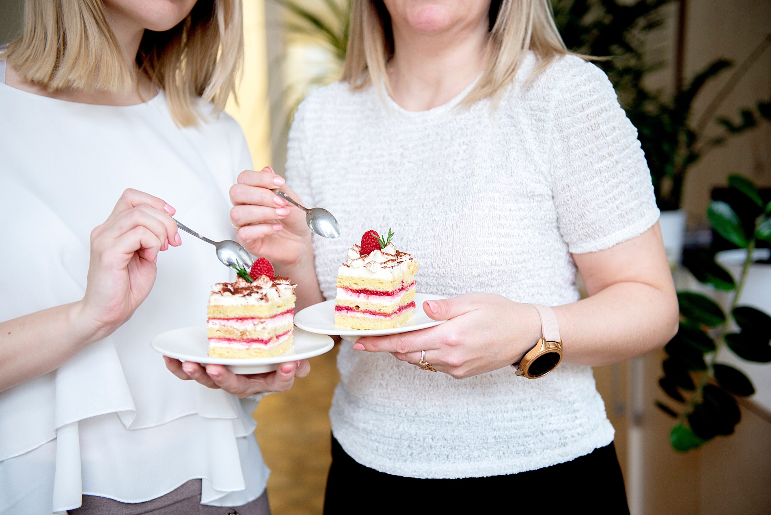 Cream cake moment