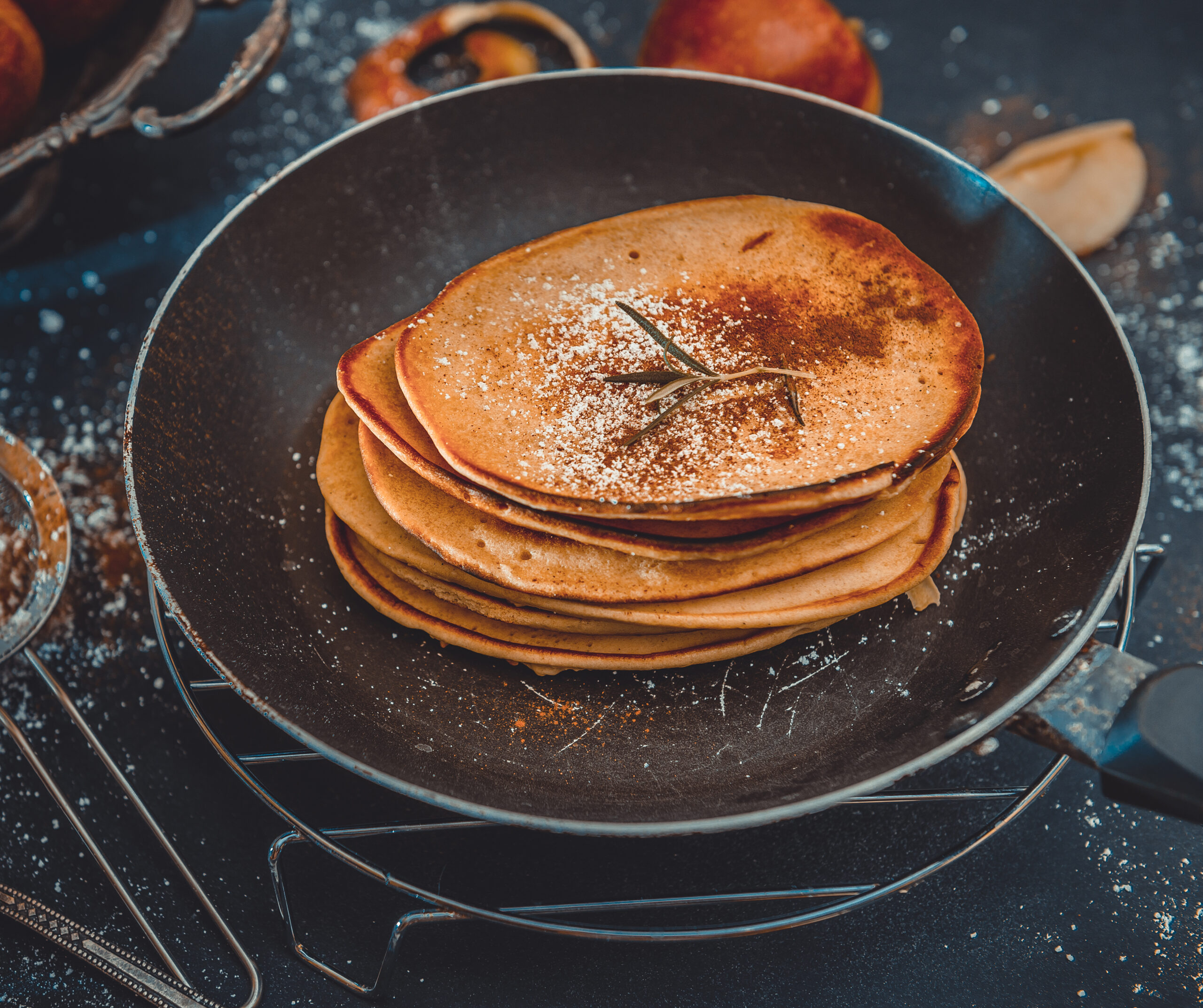 Pancakes με σπιτική νηστίσιμη μερέντα